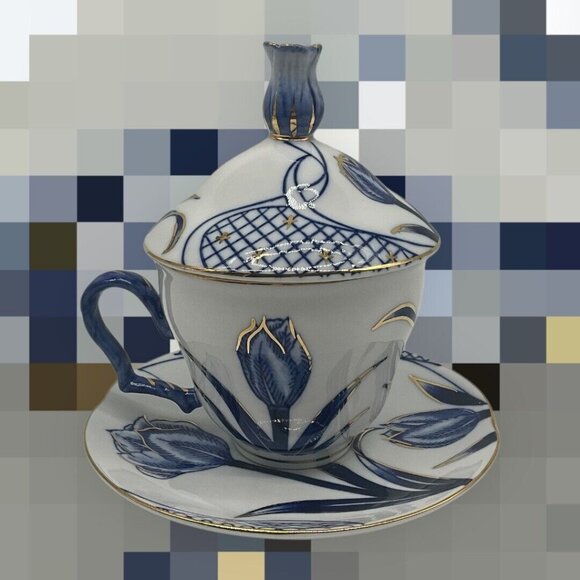 Bombay Company VTG Lidded Teacup and Saucer Set Collectible Blue/White Floral  1 - Picture 4 of 16